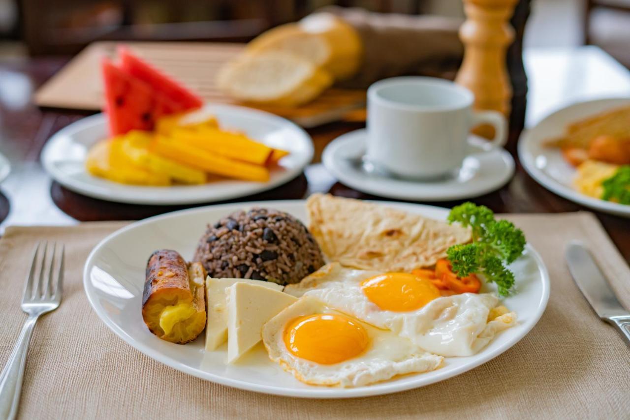 Hotel Lomas Del Volcan La Fortuna Ngoại thất bức ảnh